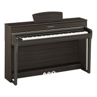 Yamaha CLP 735 Digital Piano