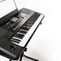Korg PA300 Arranger Keyboard